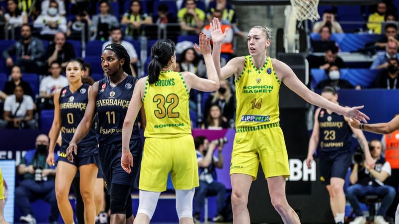 Kadınlar Euroleague'de Fenerbahçe ikinci oldu