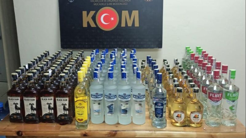Çanakkale’de 138 şişe kaçak içki ele geçirildi