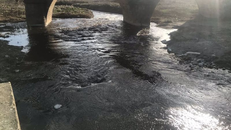 Tekirdağ'daki Ergene Nehri siyah akıyor