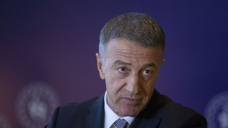 Ahmet Ağaoğlu'ndan yabancı kuralı ve yayın ihalesi sözleri