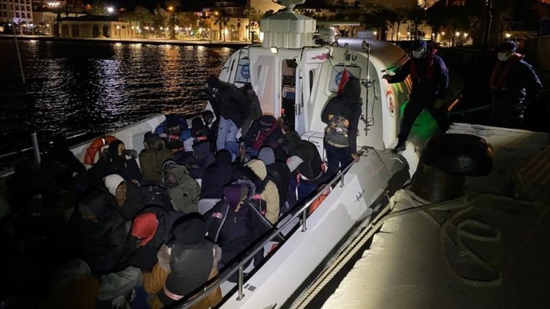 İzmir’de 27 düzensiz göçmen yakalandı