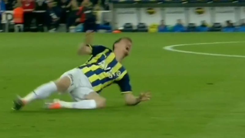 Mert Hakan Yandaş dünya basınında alay konusu oldu