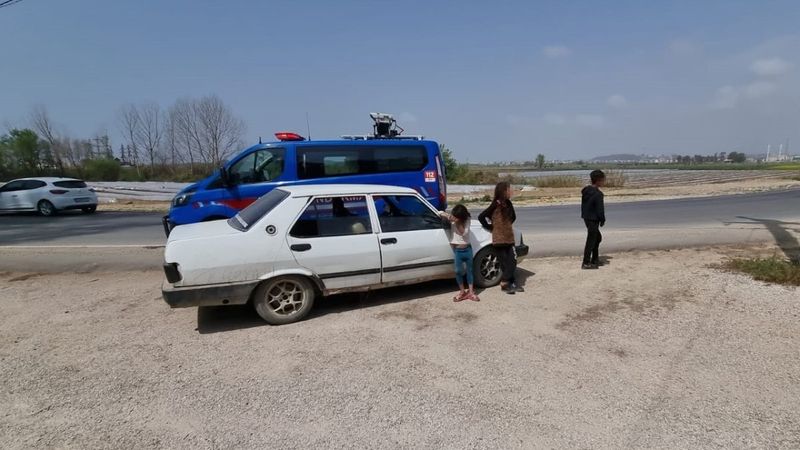Antalya'da imam nikahlı eşinin kaldığı evi kurşunladı