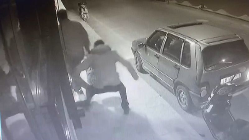 Sinop'ta tartıştığı kuryeyi bıçakladı