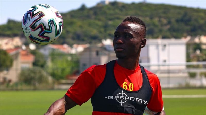 Obinna Nwobodo, Göztepe’ye veda etti