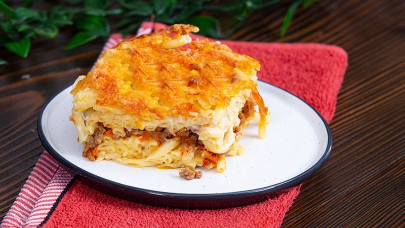 Kıymalı fırın makarna tarifi