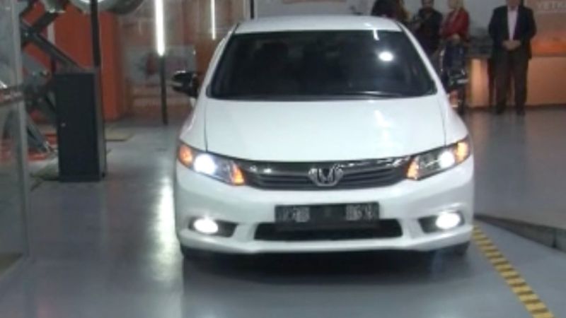 Esenyurt'ta satmak istediği otomobil 2 ayrı araçtan birleştirilmiş çıktı