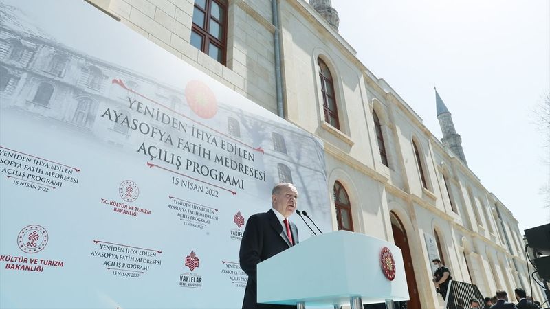 Ayasofya Fatih Medresesi açıldı