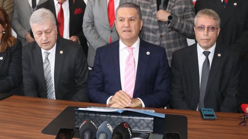 Mustafa Sarıgül'den muhalefete: 1,5 yıldır Türkiye'yi aldattılar