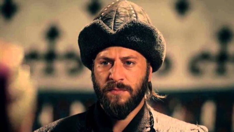 'Tövbe tövbe Gündoğdu'ya ne olmuş' Diriliş Ertuğrul'un Gündoğdu Bey'i değişimiyle akılları aldı!