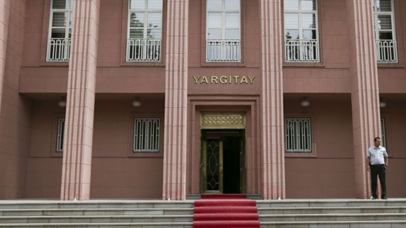 Yargıtay: Eski sevgilinin fotoğrafını izinsiz paylaşmak suç kabul edildi