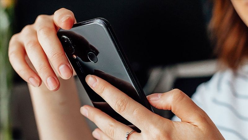 Sosyal medyada dezenformasyon ve basın kanunu düzenlemesi Meclis'te