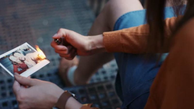 Silmeye kıyamayanlar dikkat! Eski sevgilisinin fotoğrafını paylaşan yandı...