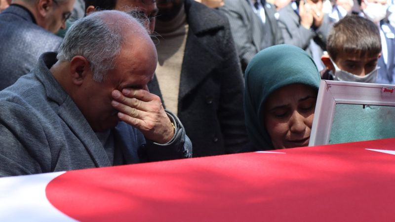 Şehit üsteğmen Ömer Delibaş son yolculuğuna uğurlandı