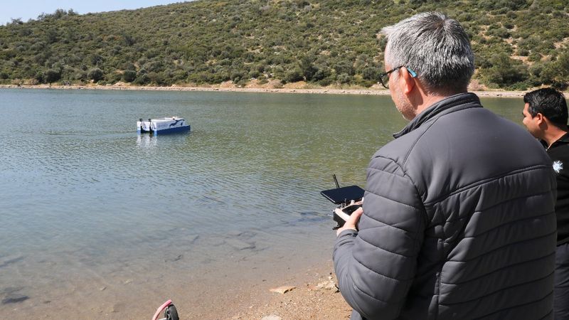 Aydın'da güneş enerjili deniz temizlik aracı üretildi