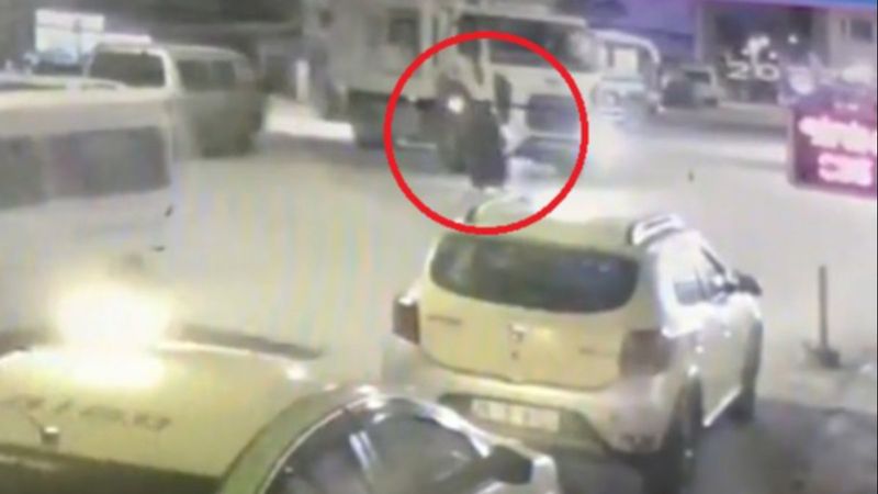 Eskişehir’de çöp kamyonu yaşlı kadını ezdi: Feci kaza kamerada