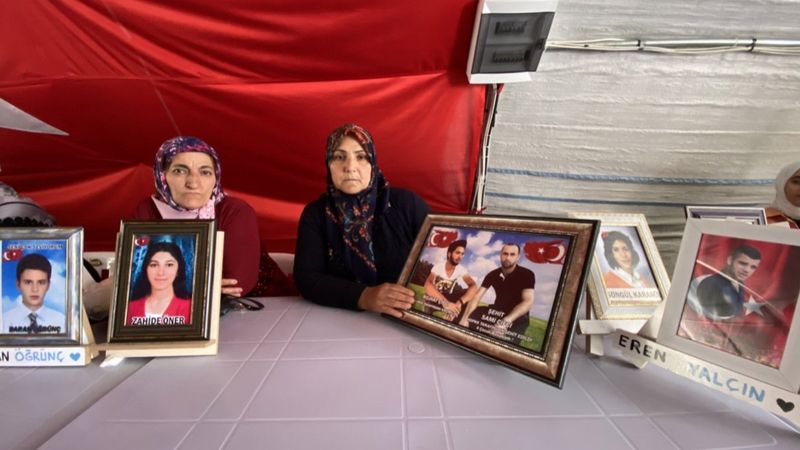 Diyarbakır annesinden evladına: Duyuyorsan dön gel