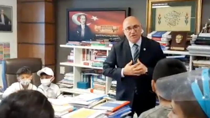 CHP'nin 23 Nisan temsili: Çocuklara dolar sorusu sordurdular