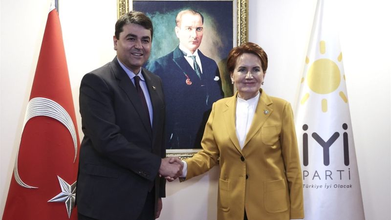 Meral Akşener, Gültekin Uysal'ı ağırladı