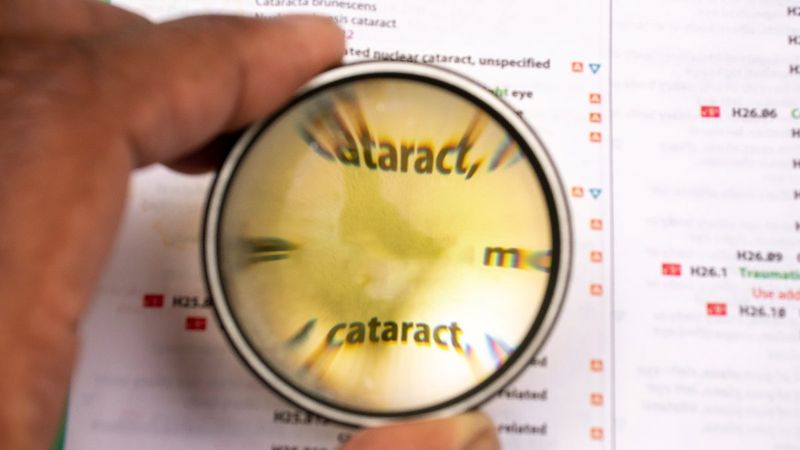 Kataraktın 7 sessiz belirtisi