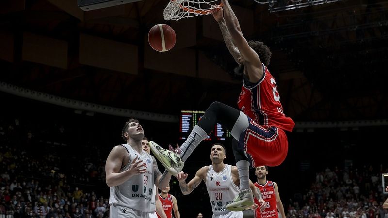 Bahçeşehir Koleji, Avrupa Kupası finali ilk maçında galip