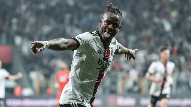 Michy Batshuayi'ye Leeds United talip oldu