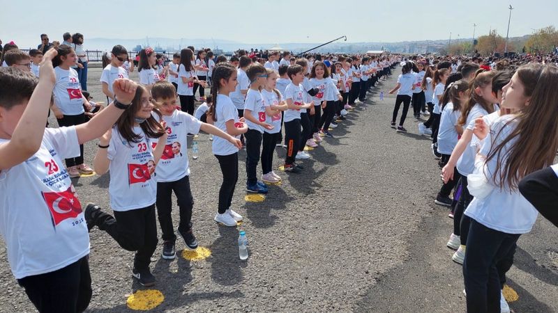 Tekirdağ’da 1.920 öğrenci kasap havası oynadı