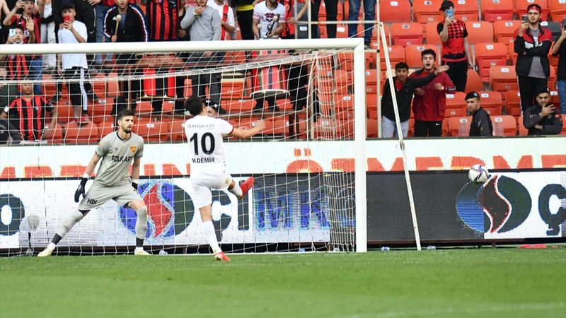 Bahis kuponu yatan taraftar, Muhammet Demir'i CİMER'e şikayet etti