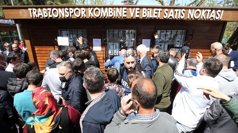 Trabzonspor'un Antalyaspor maçı biletleri tükendi