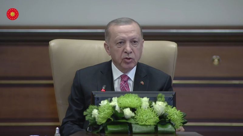 Maske takma zorunluluğunun kaldırılmasında iki istisna