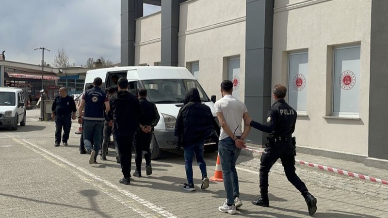 Erzincan'da, göçmen kaçakçılarına operasyon: 7 şüpheli gözaltında