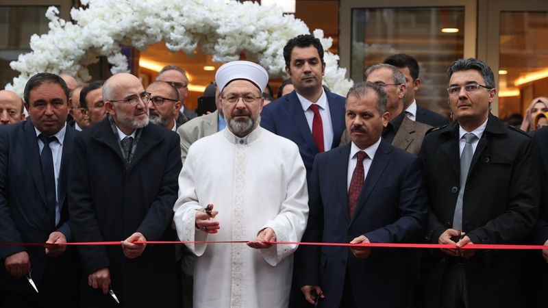 Ali Erbaş'tan Avrupa'da 'örnek Müslüman' vurgusu