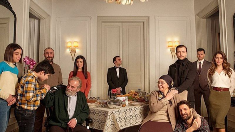 'Tam da değişmişti!' Baba dizisinde şoke eden ayrılık! Usta ismin cenazesi kalktı...