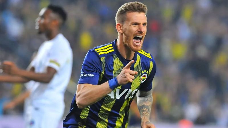 Serdar Aziz, Fenerbahçe ile anlaştı