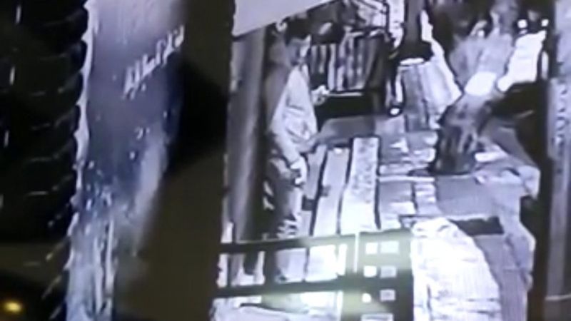 Sultangazi'de fark edilen hırsızın 'selam' taktiği