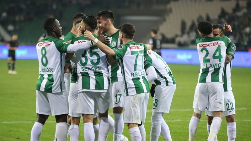 Giresunspor Süper Lig'de kalmayı garantiledi