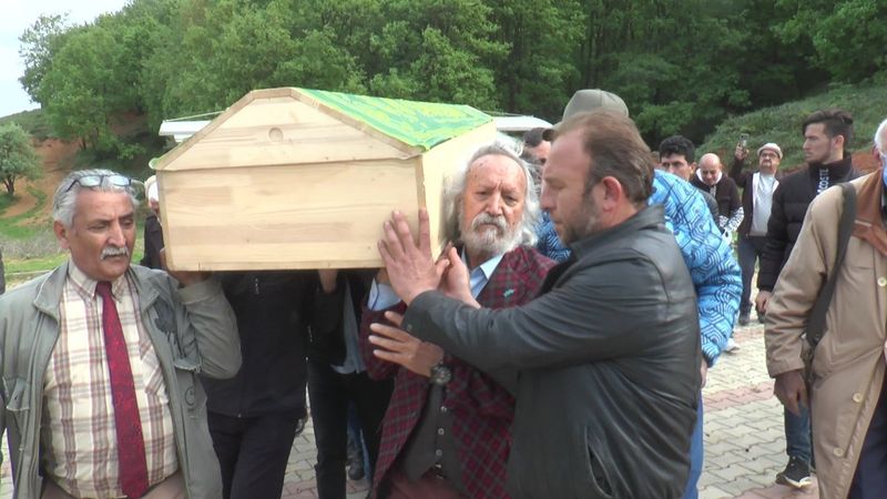 Yeşilçam’ın emektar oyuncusu son yolculuğuna uğurladı