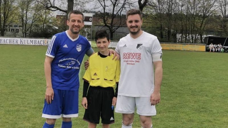 Almanya’da 13 yaşındaki Türk genci hakem oldu