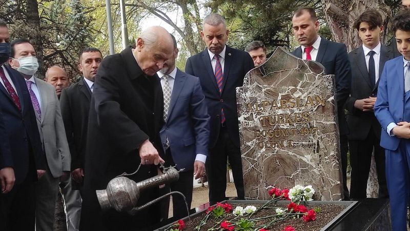 Devlet Bahçeli: İnşallah iki bayram arasında Türkiye, terör belasından kurtulur