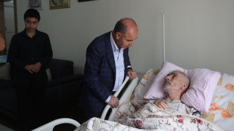 Emniyet Genel Müdürü Aktaş’tan kahraman şehit Fethi Sekin’in babasına ziyaret