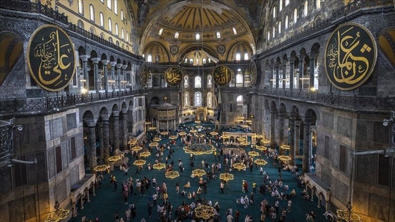 Ayasofya-i Kebir Camii'ni 104 binden fazla kişi ziyaret etti