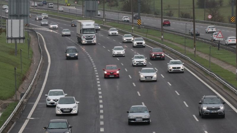 Tatilcilerin dönüş yolculuğu başladı