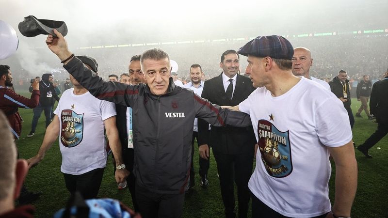 Trabzonspor'dan futbolculara şampiyonluk primi