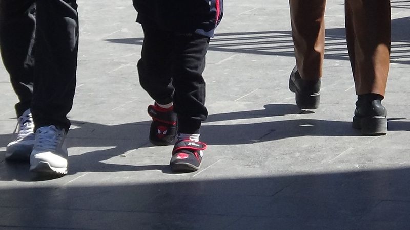 Yanlış ayakkabı seçimi, düztabanlığa ve mantar enfeksiyonuna davetiye çıkarıyor