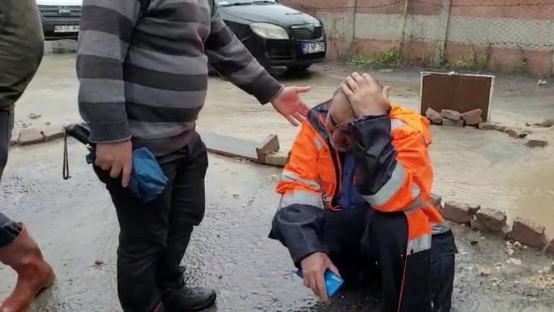 Elazığ'da, evi sular altında kalan afetzede: Hamd olsun çocuklarımız sağ