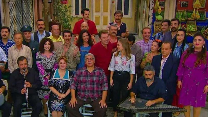 Seksenler dizisinin akıbeti belli oldu! Sosyal medyadan duyuruldu...