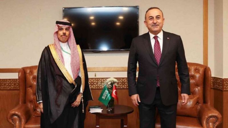 Mevlüt Çavuşoğlu, Suudi mevkidaşı bin Farhan ile görüştü