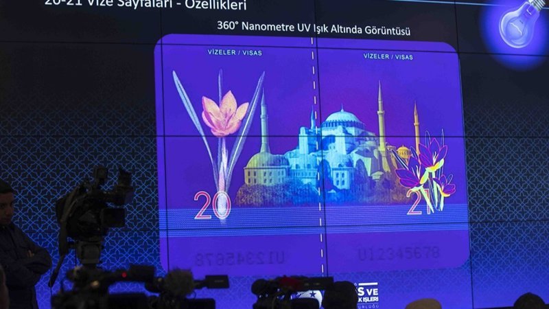 Türk pasaportlarında Ayasofya'nın yer alması, Yunanistan'da yankılandı