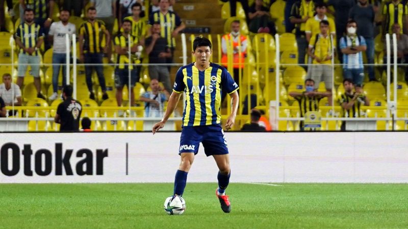 Roma, Kim Min-Jae için temasta