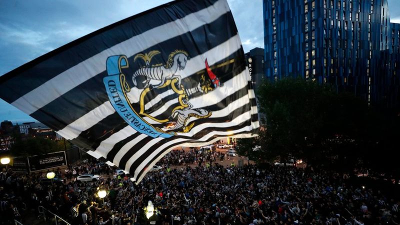 Newcastle'ın yeni sezon formasındaki Suudi Arabistan detayı